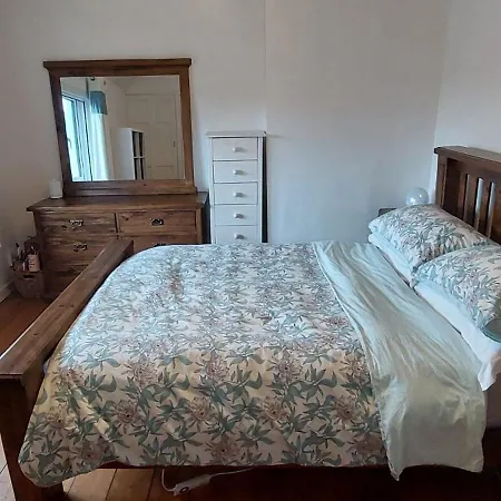 Charming & Comfy 2bd In Trendy Neighbourhood * دبلن